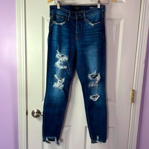 Judy Blue "Shark Bite" Hem Size 5/27 Jeggings